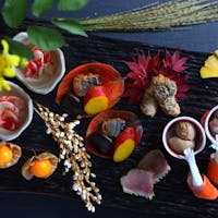 奥湯河原 結唯 -YUI- 【ラウンジ群青にて】季節の和懐石プラン 「桃花・紫夕・朝葱・翠嶺」/二食付