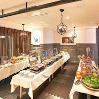 アパホテル〈新宿 歌舞伎町タワー〉 【朝食バイキング付】最上階28階大浴場・露天風呂 新宿駅東口から徒歩6分 Wi-Fi無料接続
