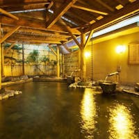 旅館 深雪温泉 【お部屋食】で山梨ブランド【甲州牛】の陶板焼き付きのコース料理を堪能【ライトミール2食付】