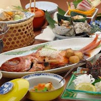 伊豆下田温泉 下田大和館 【期間限定・目玉プラン】 酒蒸し鮑の臥龍梅焼・金目鯛姿煮・伊勢海老お刺身付 磯会席