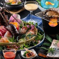 白浜オーシャンリゾート 【お部屋食】二大共演 伊勢海老・鮑が付いた料理長自慢の夕食をお部屋でゆっくりと。 特選会席プラン