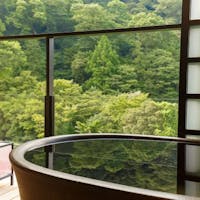 箱根湯本温泉 月の宿 紗ら 【電車でのご来館限定!】月替わりのお鍋でお得な一泊二食・飲み放題付