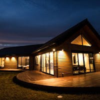 Cairns House 【一棟貸切】東京から車で約90分 贅沢な高級別荘を1日からレンタル<11:00レイトチェックアウト>