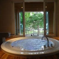 La Cachette(ラ・カシェット) 函館の有名温泉地 湯の川にある天然温泉ジャグジー付き・豪華一棟貸しの別荘 【素泊まり・禁煙】