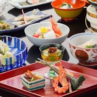 山中温泉 花紫 【お部屋食】旬の味覚三昧の加賀懐石コースプラン <山中温泉観光名勝“黒谷橋”眺望のお部屋確約!>