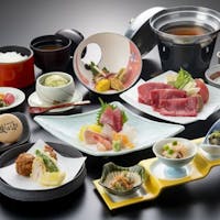 雨晴温泉 磯はなび 【海が見えるレストラン】海の幸を彩り鮮やかに「逸品会席・葵」雨晴温泉の絶景露天風呂で癒されよう