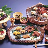 湯の川温泉 松園 【本館】こだわりの縄文風土器で古代食を【古代料理・縄文の舞】