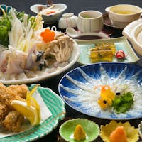 囲炉裏の温泉宿 いさみ館 【極上食材】温泉とらふぐの薄造りに「てっちり」と「ふぐ雑炊」もついた、豪華フグ三昧プラン