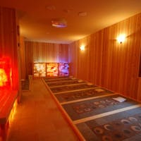 空の庭 リゾート 【人気No.1】白濁の温泉と地場食材のハーフバイキングを楽しむ「空の庭リゾート」スタンダードプラン