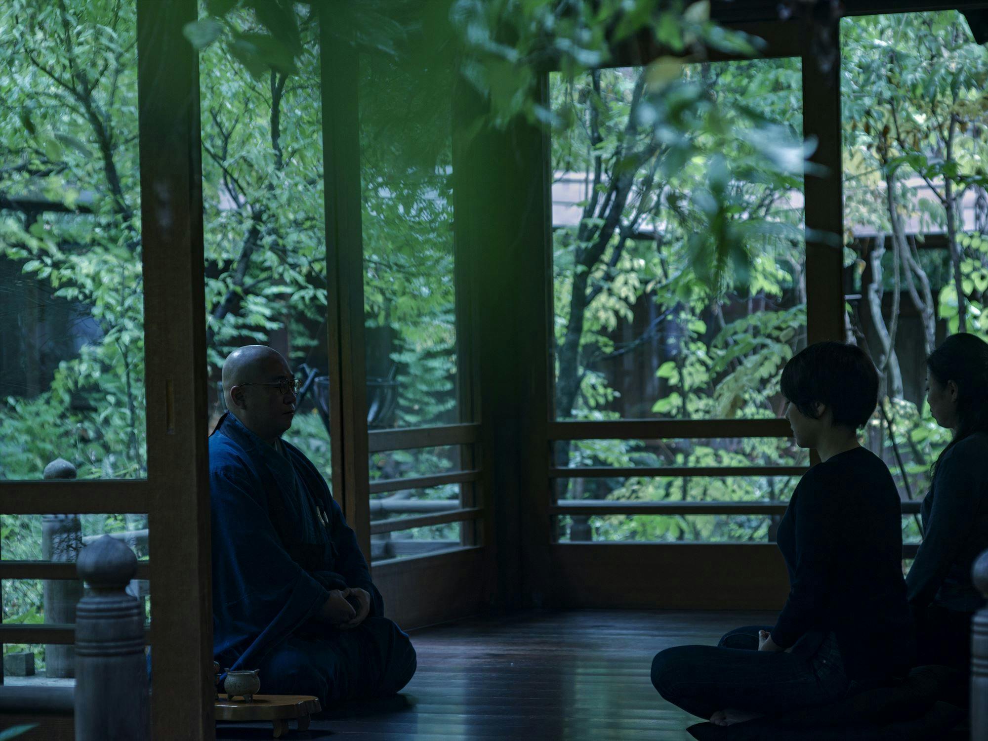 座禅やお茶など、禅の世界に触れる