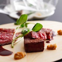 ザ・シロヤマテラス津山別邸 特選料理・シェフズダイニング咲楽の和牛ステーキ懐石ディナー&地産地消の朝食ブッフェ付ステイ