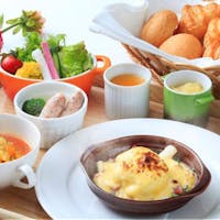 ゆとりろ軽井沢ホテル 【朝食無料】素泊まり同額で会田ポーチドエッグがメインの洋プレートと和食惣菜取り放題の朝食プレゼント