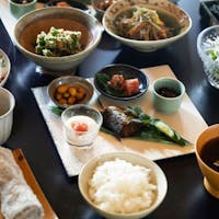 NIPPONIA 出雲平田 木綿街道 【朝食付き】朝日が心地よいレストランで手作りおかずを楽しむ和定食付きプラン