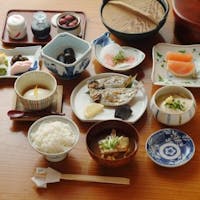 村のホテル 住吉屋 【朝食付】夕食は自分好みで楽しみたい方、到着は遅くなるが温泉を愉しみたい方へ。