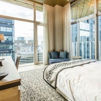 ホテルミュッセ銀座名鉄 【 最上階確約 】 開放感のある3.5mのガラス窓で大人の寛ぎプラン (朝食付)