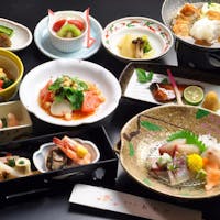 箱根湯本温泉 ホテルおかだ 【期間限定20%OFFプラン】特選会席料理・お部屋で和会席コース 特典はチェックアウト12時