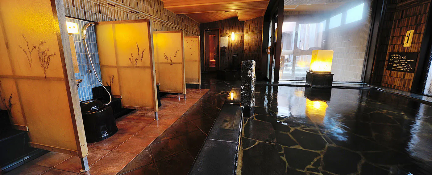 여성 대중 목욕탕