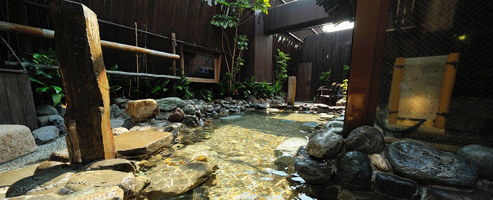 บ่อน้ำพุร้อนกลางแจ้ง