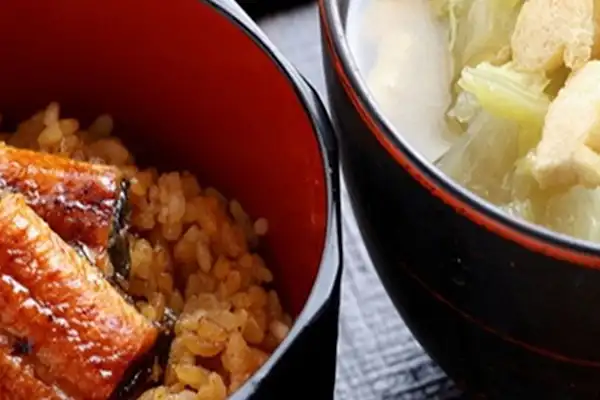 อาหารและเครื่องดื่ม