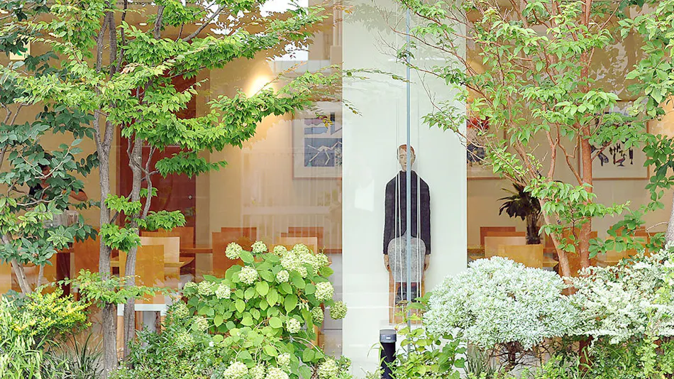 Seven Days Hotel