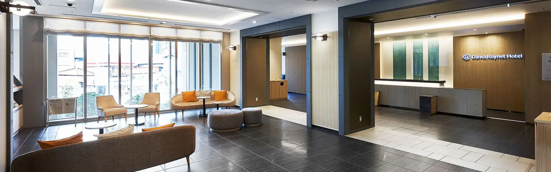 フロントロビー