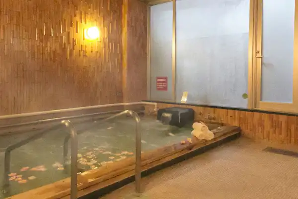 ห้องอาบน้ำรวม