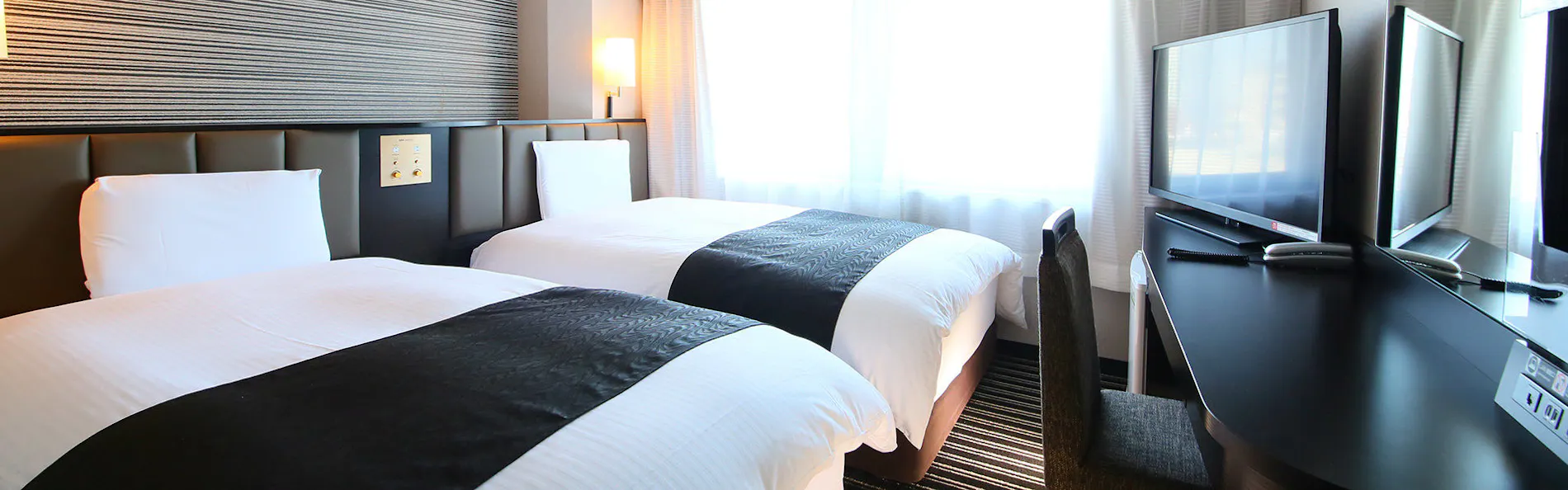 アパホテル〈新宿御苑前〉