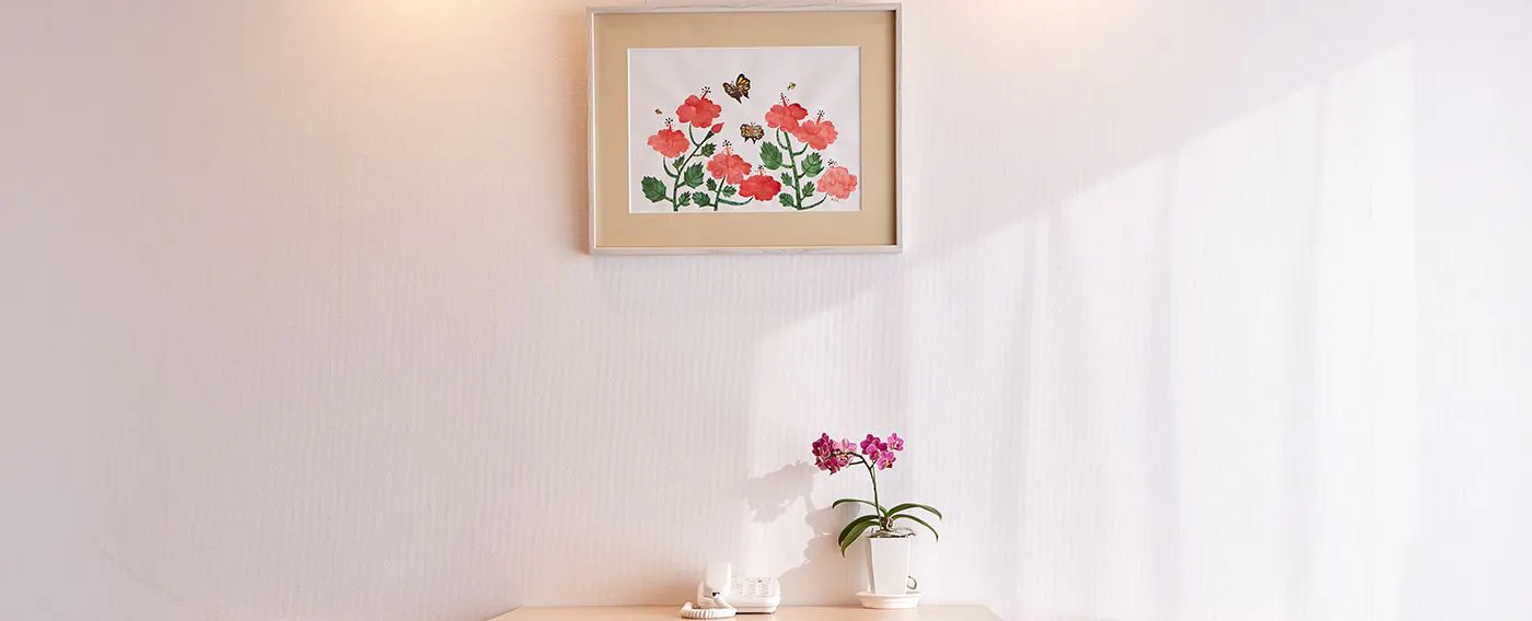 คุณจะรู้สึกผ่อนคลายด้วยภาพวาดของศิลปินที่อาศัยอยู่บนเกาะ