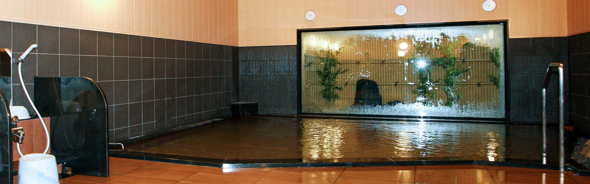 ห้องอาบน้ำสาธารณะ