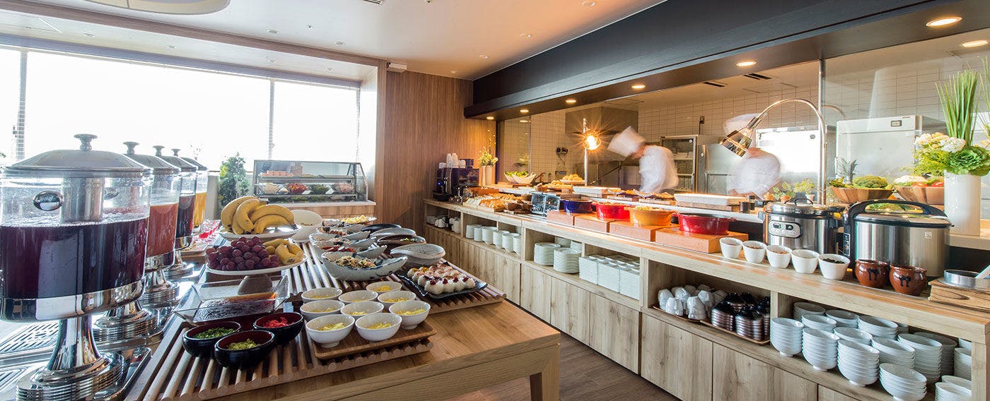 朝食バイキング