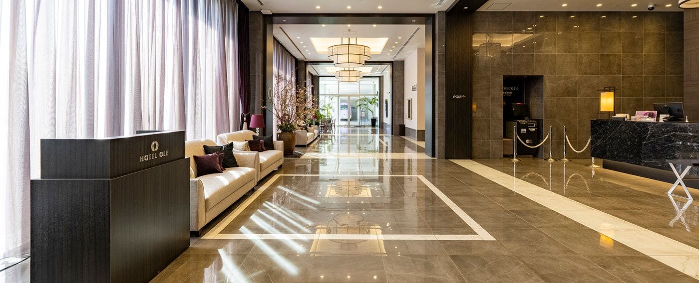 フロント・ロビー