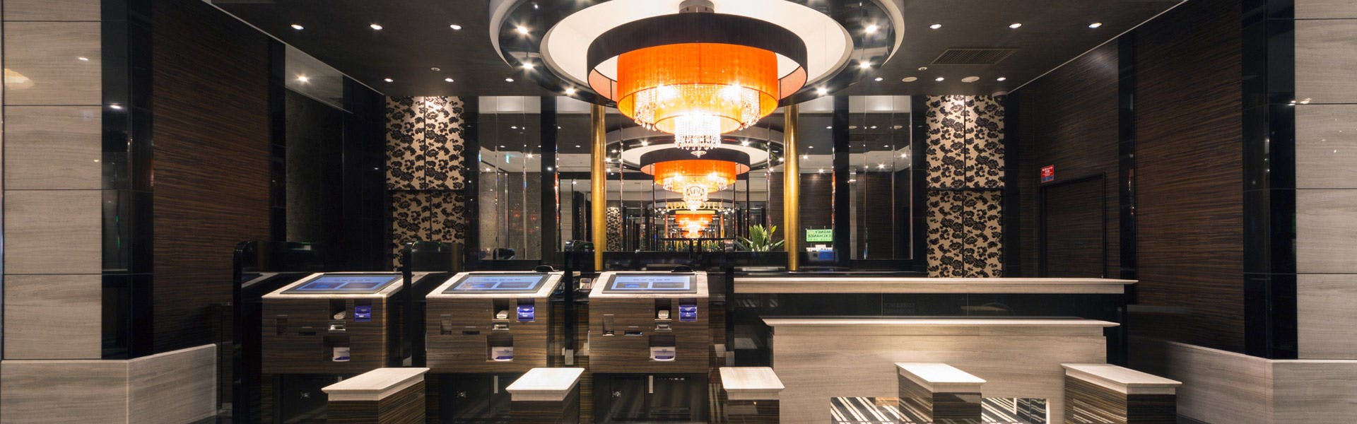 フロントカウンター