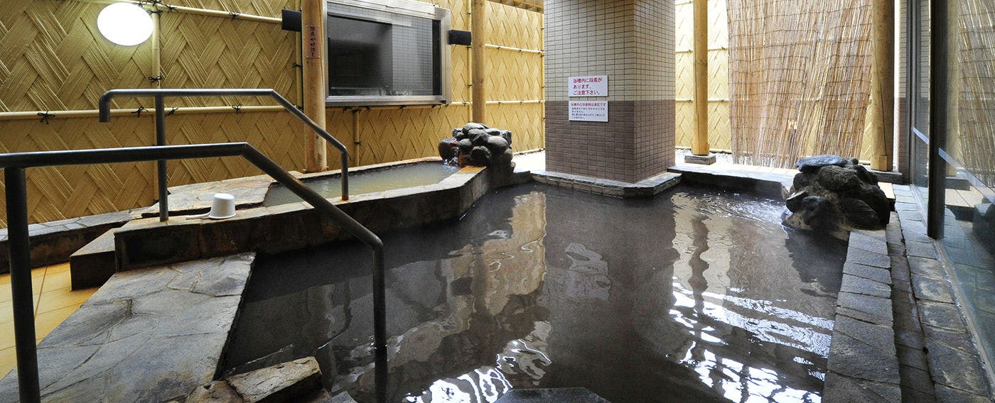 ออนเซ็นกลางแจ้ง