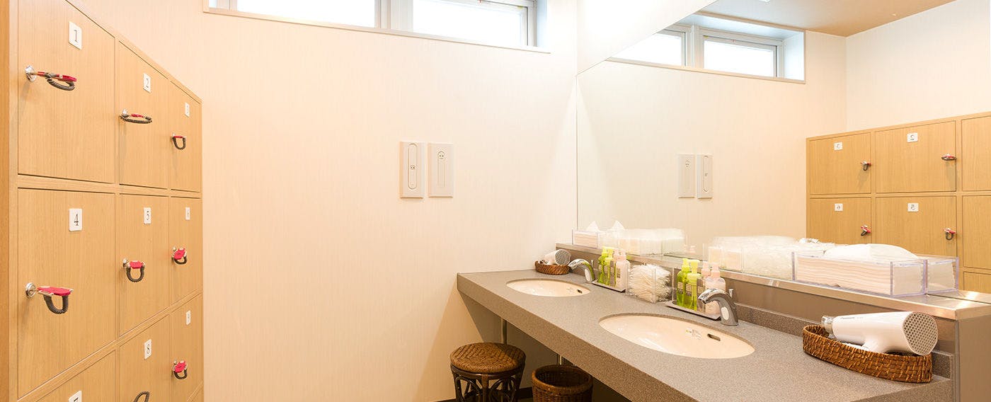 ห้องเปลี่ยนเสื้อผ้า