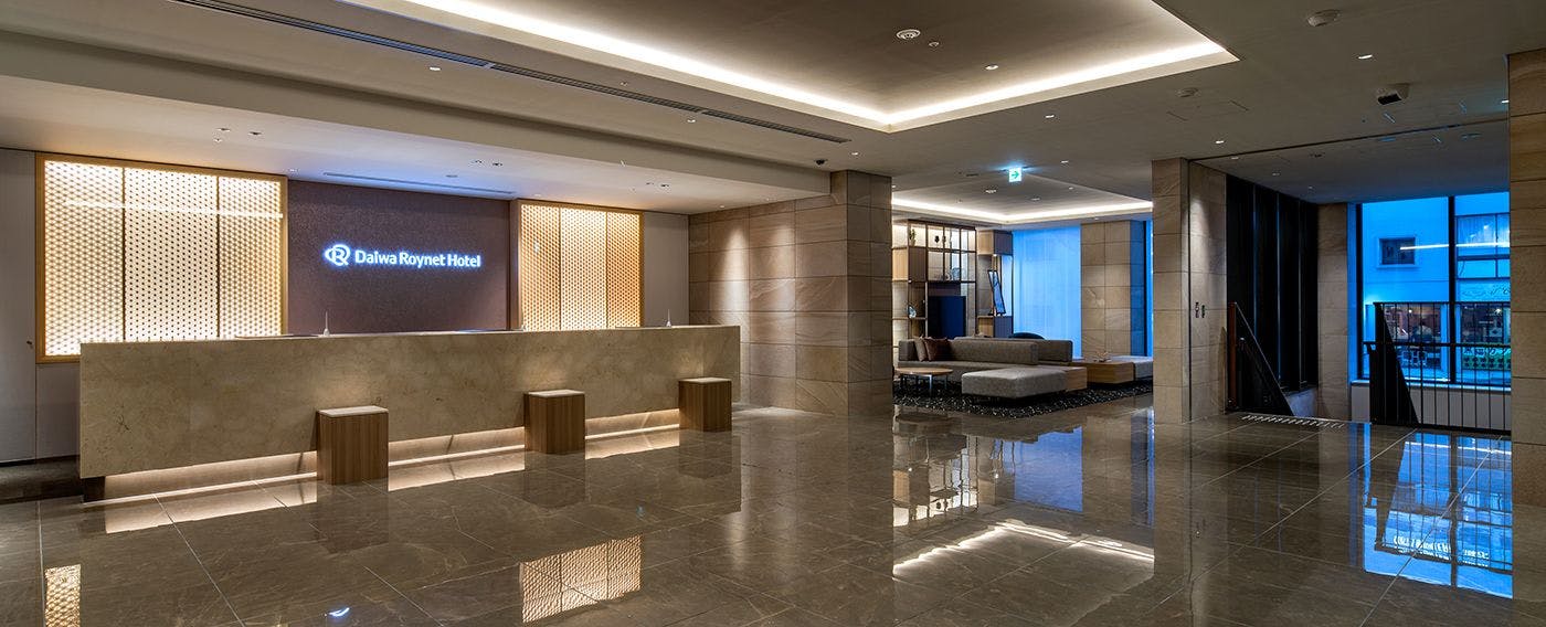 フロント（2階）