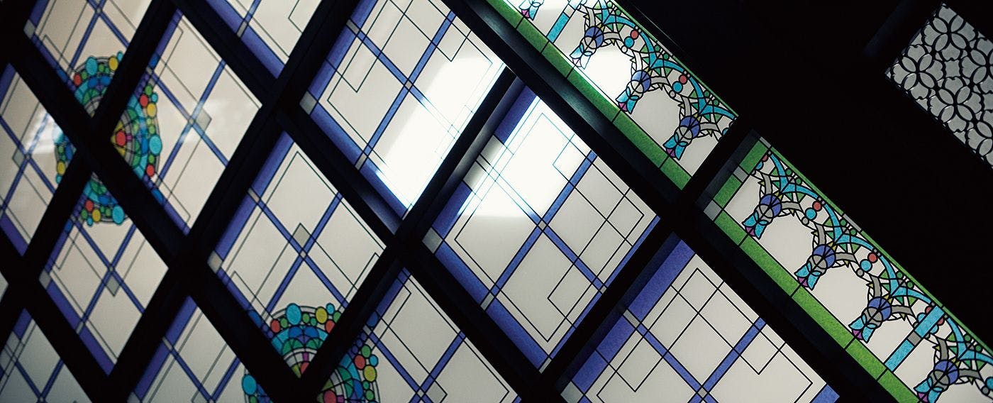 Siling yang diilhamkan oleh siling kisi-kisi terangkat di Nijo-jo Ninomaru Goten.