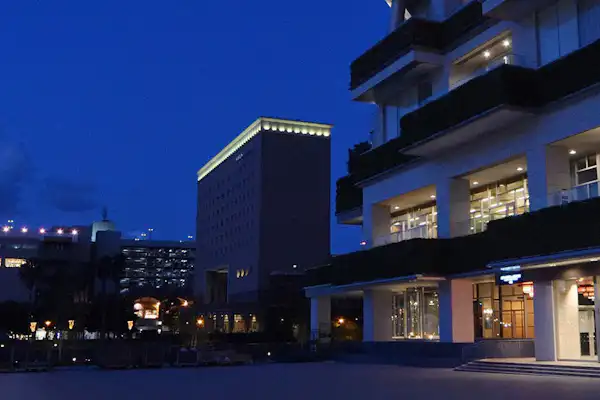 ตัวอย่างของลานกว้าง