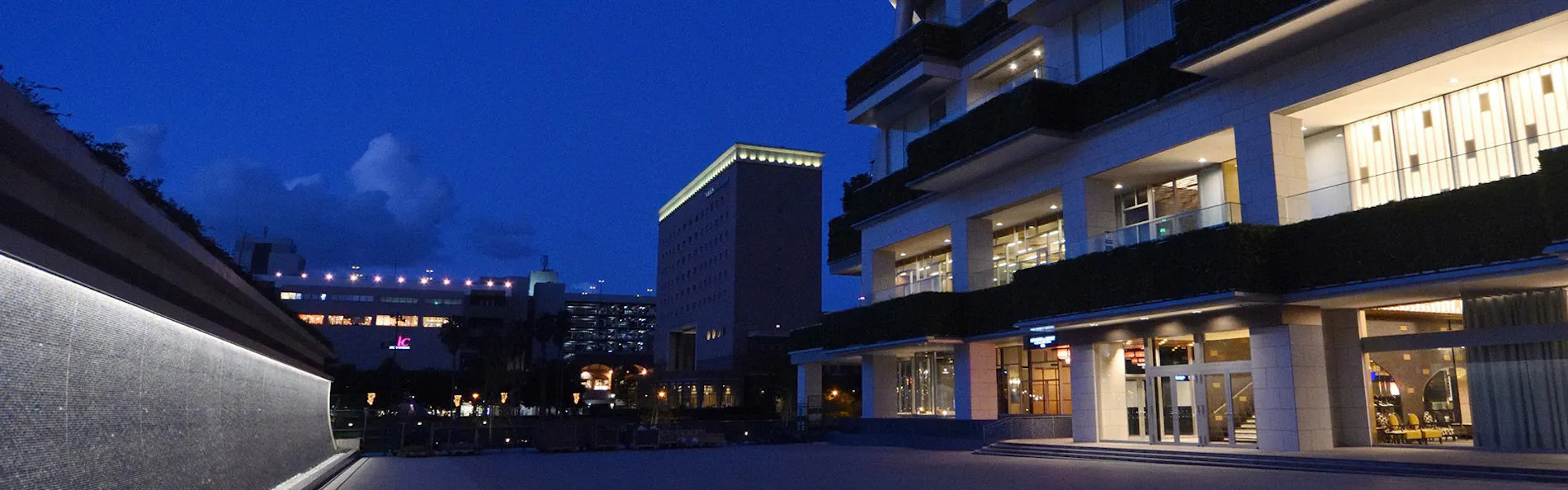 アパホテル&リゾート〈横浜ベイタワー〉