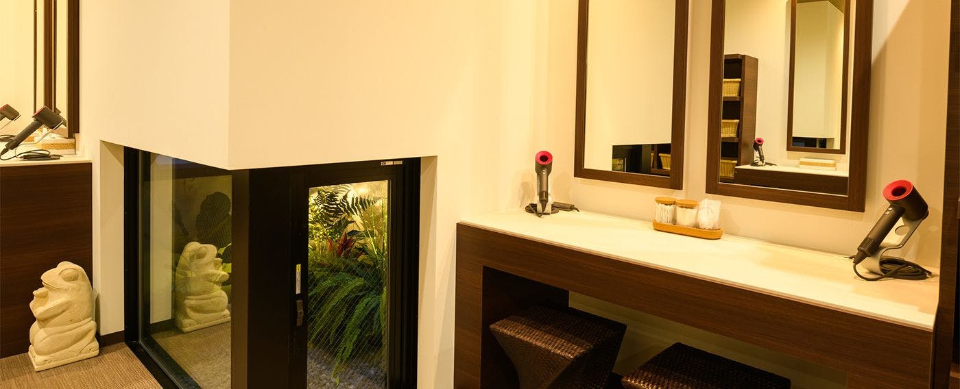 Bilik persalinan (Wanita)