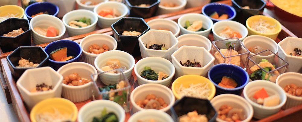 多彩なメニューと旬をとらえた厳選素材を