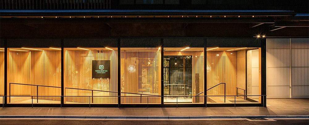 ホテルエントランス