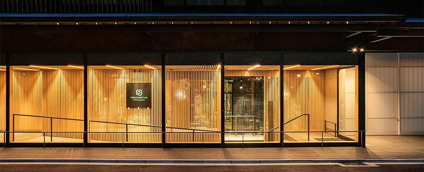 ホテルエントランス