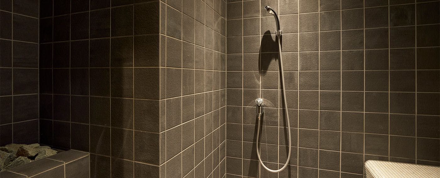 シャワーブース