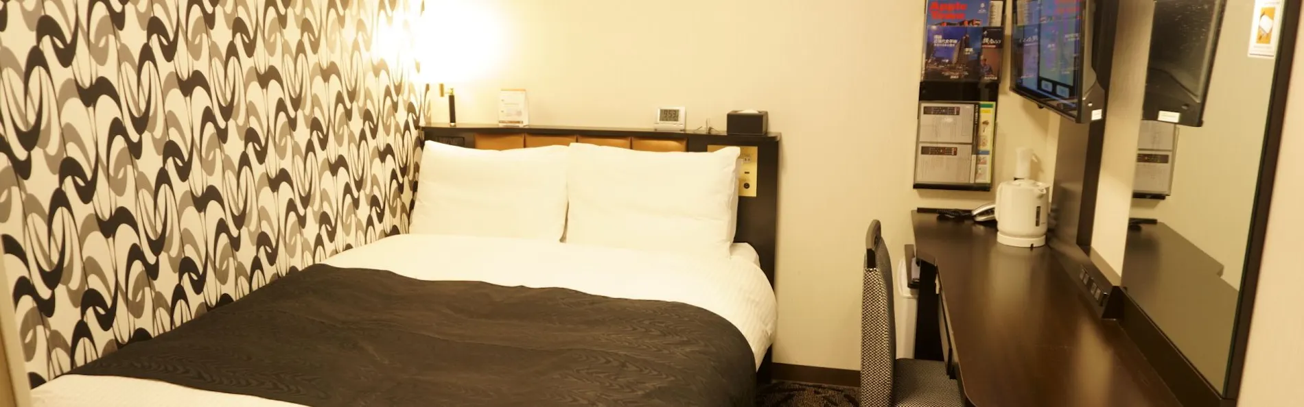 アパホテル〈埼玉谷塚駅前〉