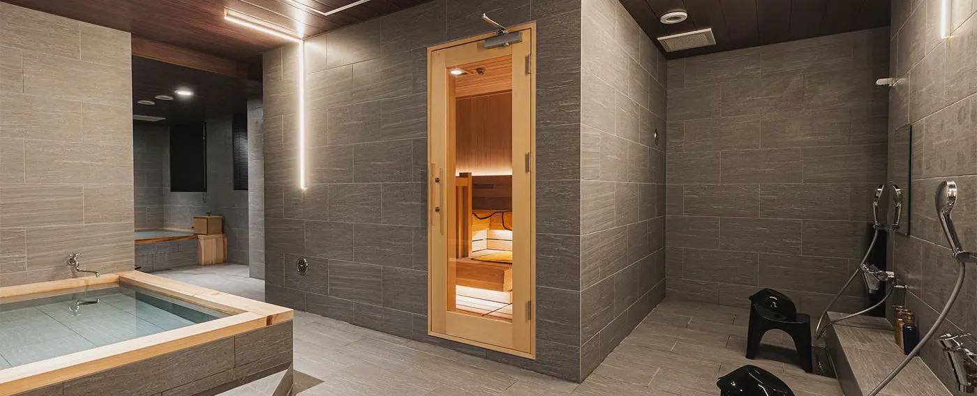 น้ำพุร้อน|ห้องอาบน้ำรวมขนาดใหญ่และซาวน่า