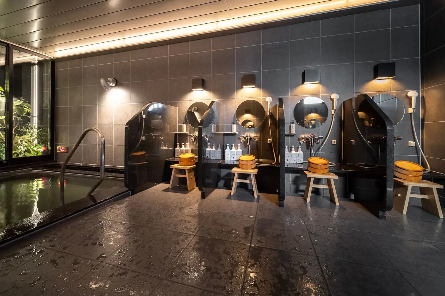 ห้องอาบน้ำรวม