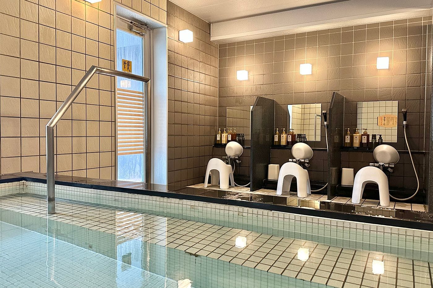 ห้องอาบน้ำขนาดใหญ่