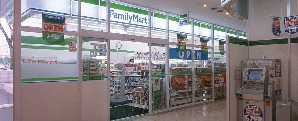 コンビニエンスストア（本館1階）