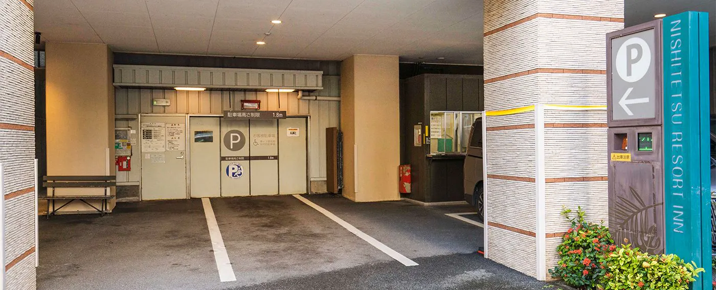 1F 주차장(호텔 뒤편)