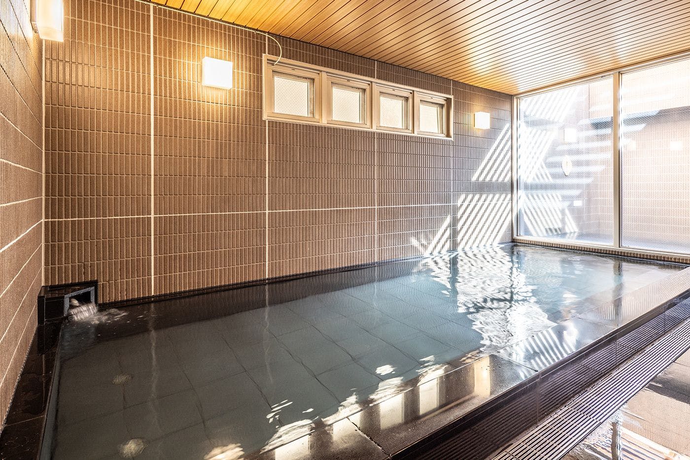 男性大浴場内湯